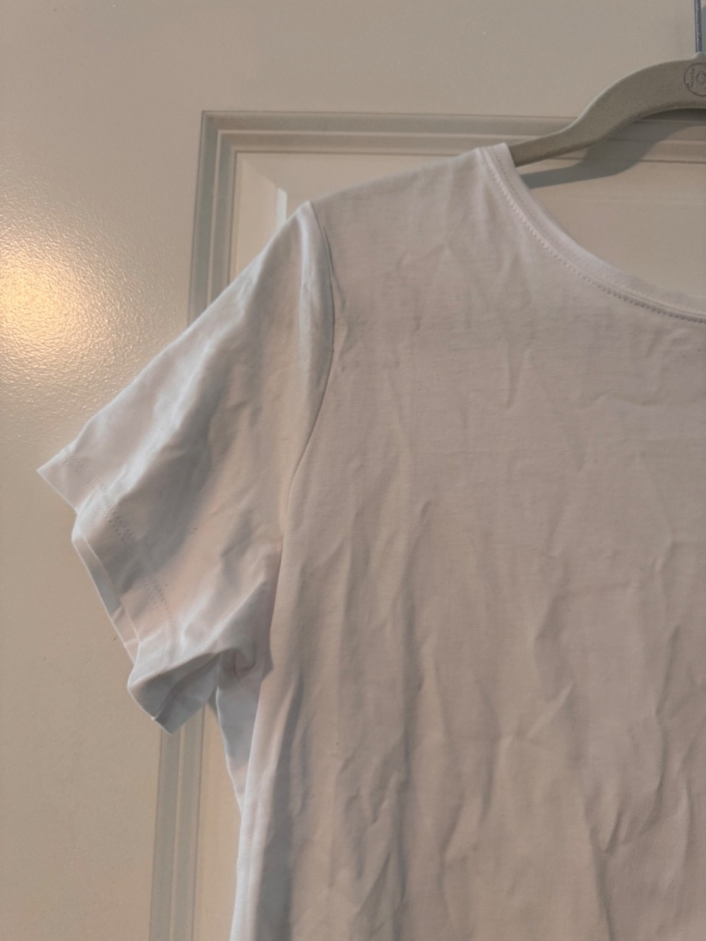 Amazon Essentials Basic White Tee - Picture 3 of 3